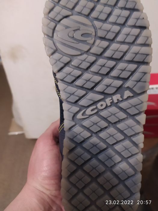 Кроссовки Cofra 39 розмір