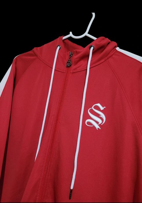 Casaco com capuz (Sinners Attire) vermelho