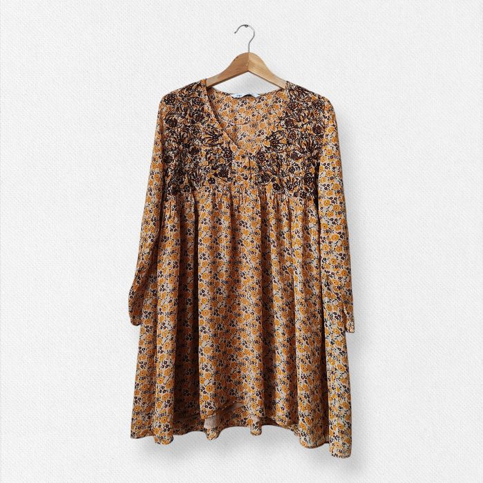 Krótka sukienka boho w kwiaty, Zara