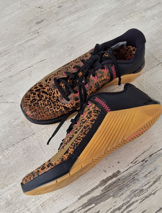 Кросівки NIKE (Найк) р.42 маломірять