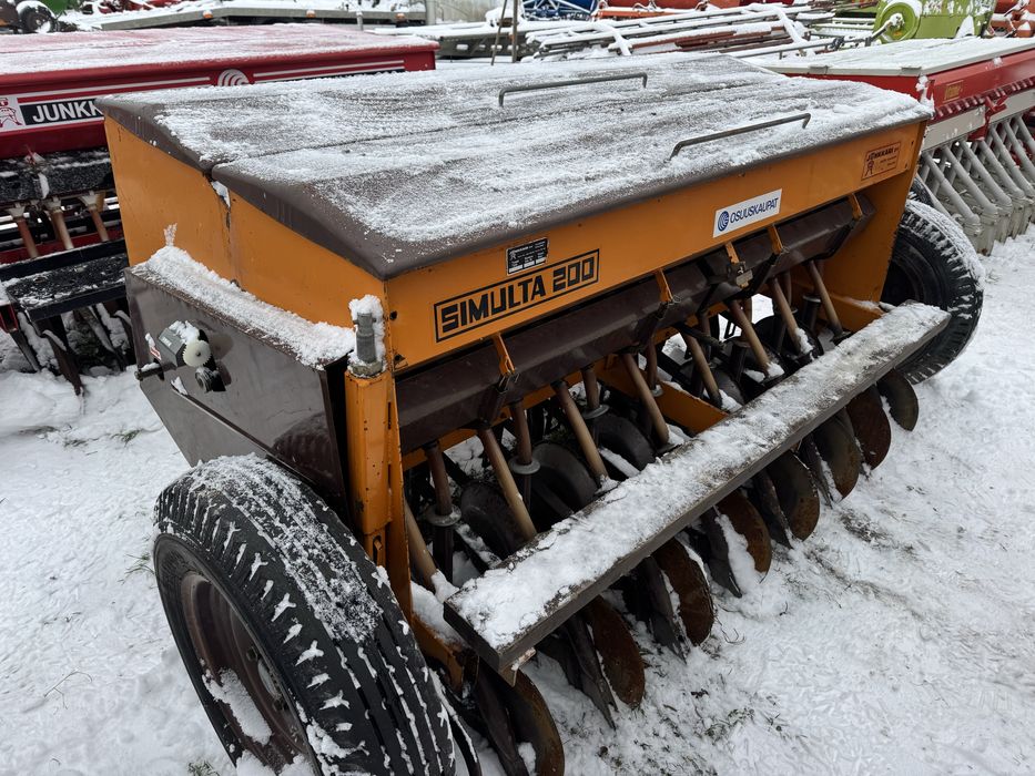 Сівалка зернова SIMULTA JUNKKARI 200 2м дискова  з міндобривом