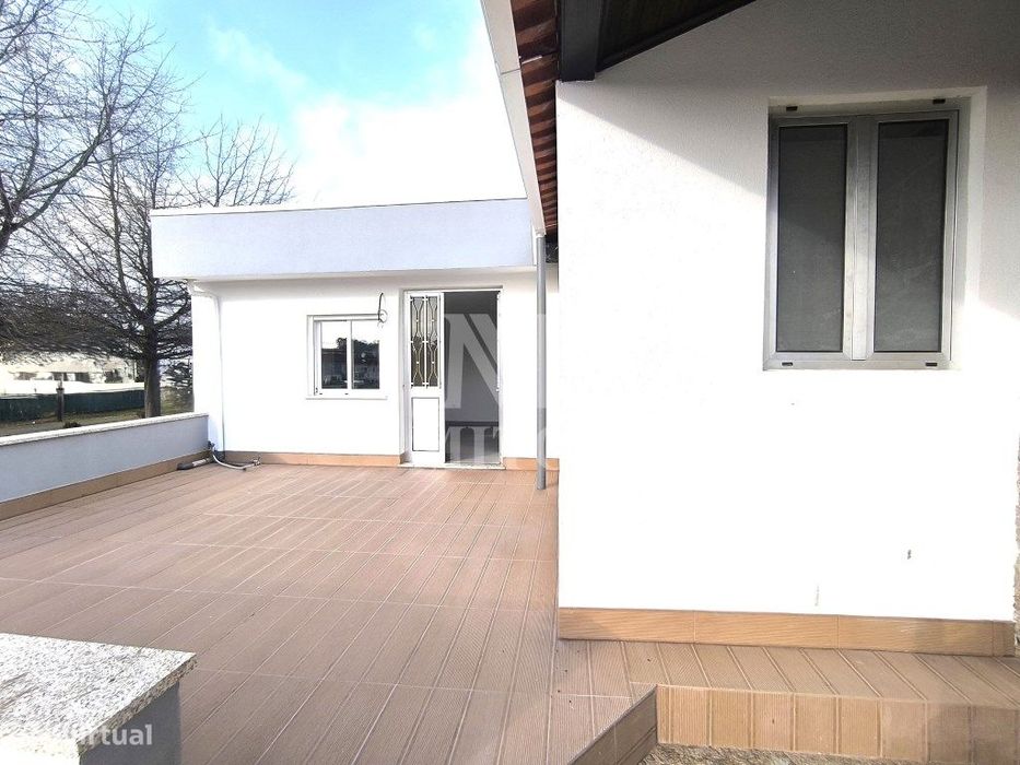 Andar moradia T2+1 para venda em Barroselas - Viana do Castelo