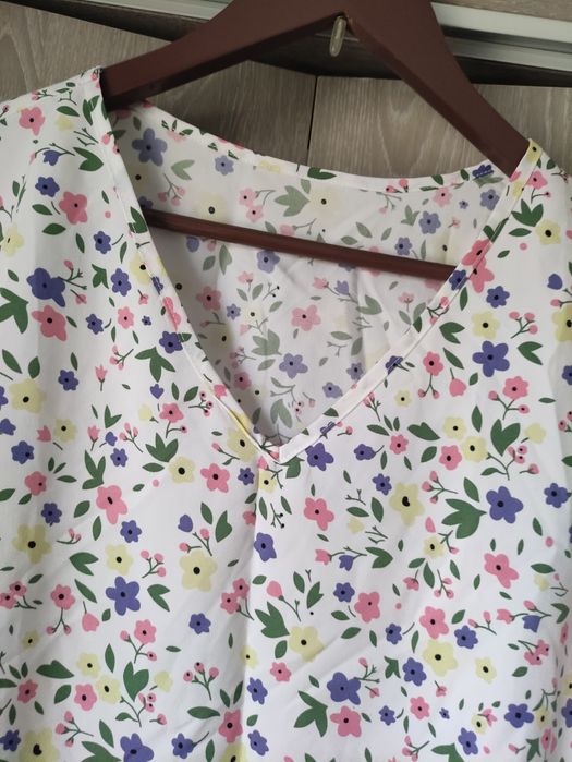 Bluzka w kwiatki