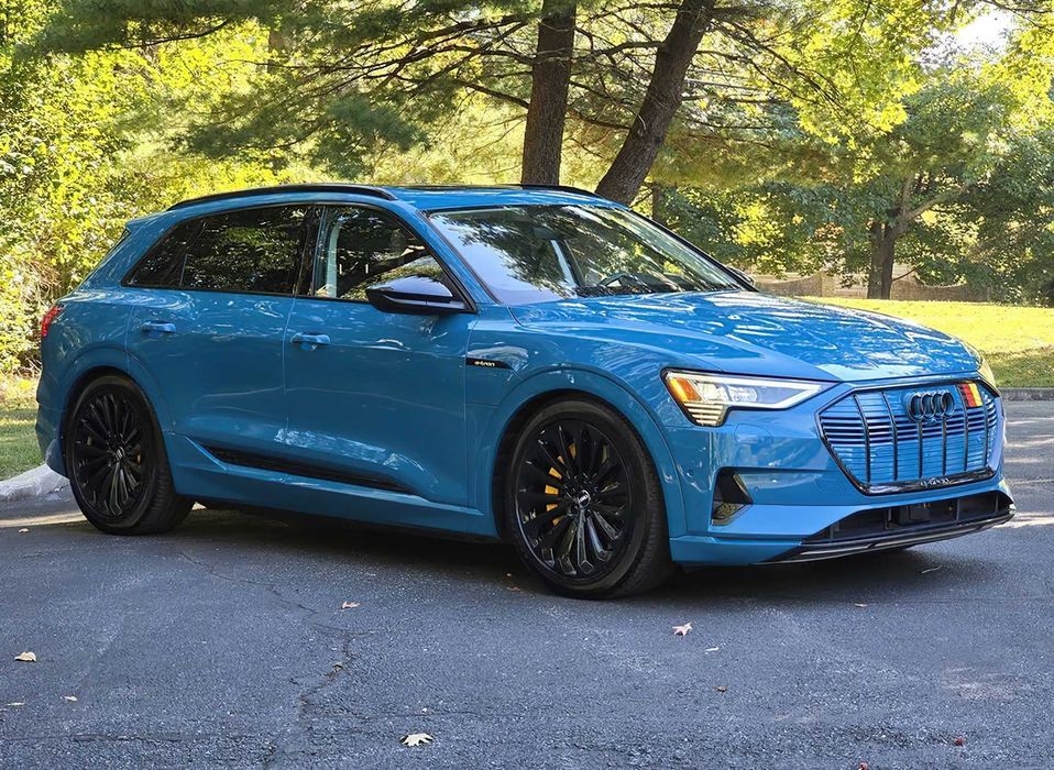 Audi e-tron