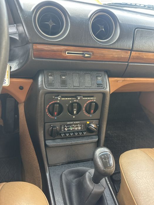 Mercedes w123 300d
