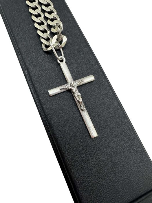 Srebrny  łańcuszek z krzyżem 35,11 G 55 CM