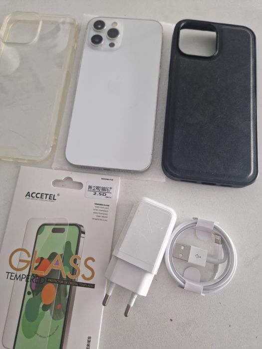 Vendo iphone 12 pro max em estado muito bom