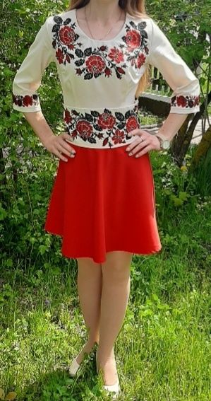 Плаття вишите бісером