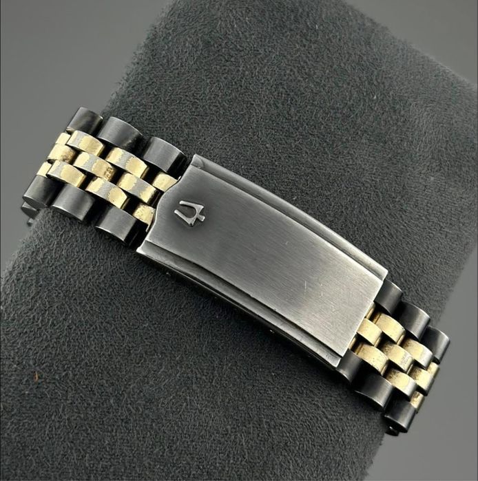 Bulova super seville