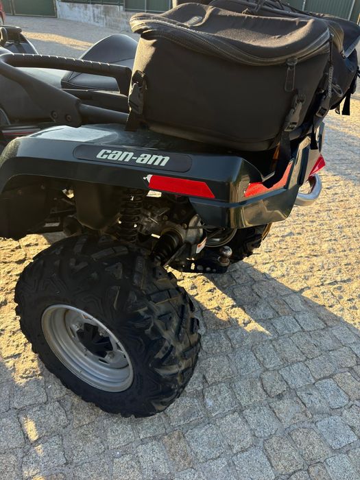 Vendo moto 4 can-am 400