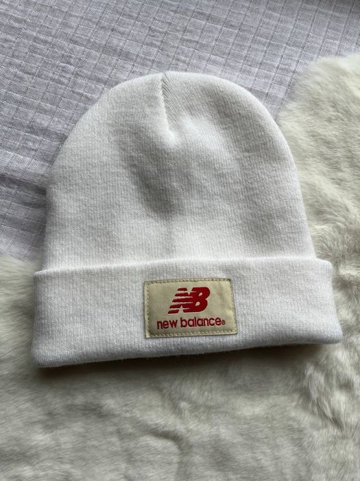Шапка new balance troy