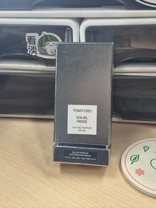 Tom Ford SOLEIL NEIGE EAU DE perfumy 100ML