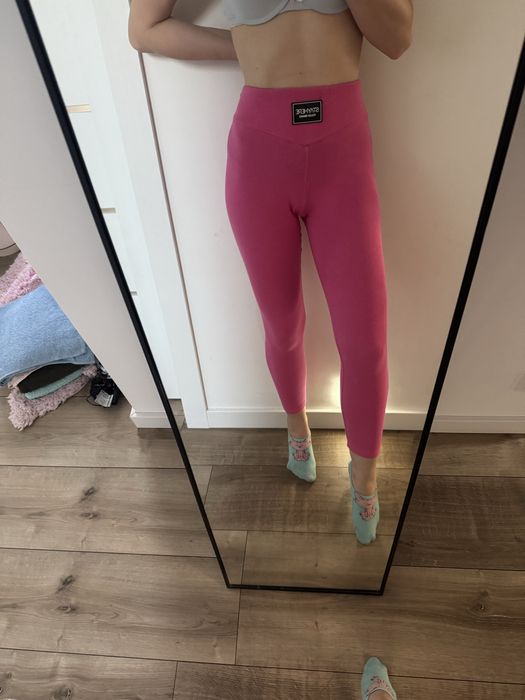 Legginsy różowe prążkowane