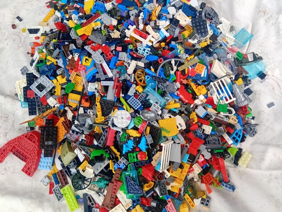 Продам ЛЕҐО полное ведро