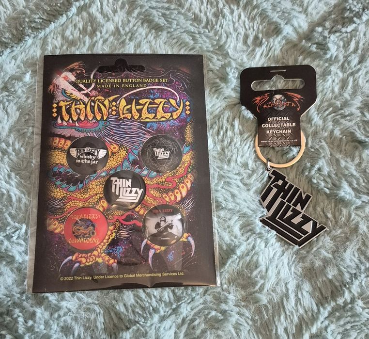 Pack Conjunto de Crachás e Porta-chaves  2/2