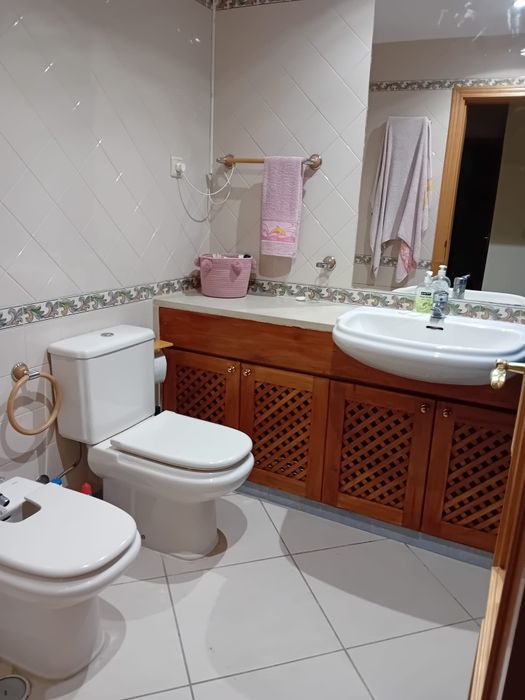 Quarto arrendar junto Egas Moniz