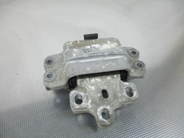 Apoio do motor VOLKSWAGEN Passat (3C2)