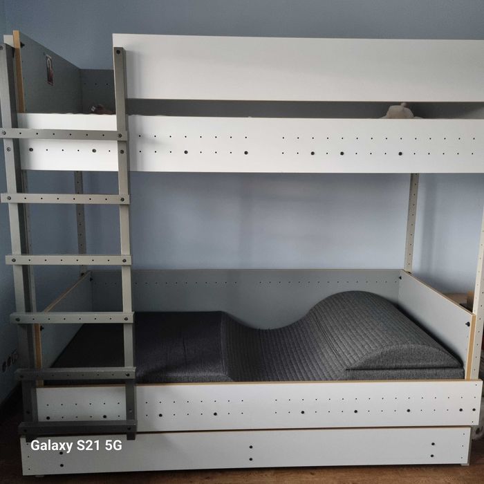 Meble młodzieżowe,chłopięce,biurko,łóżko pietrowe,komoda,VOX