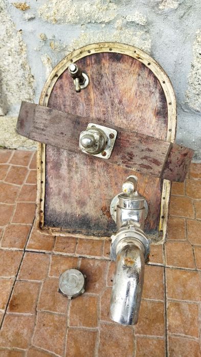 Postigo de depósito de vinho antigo