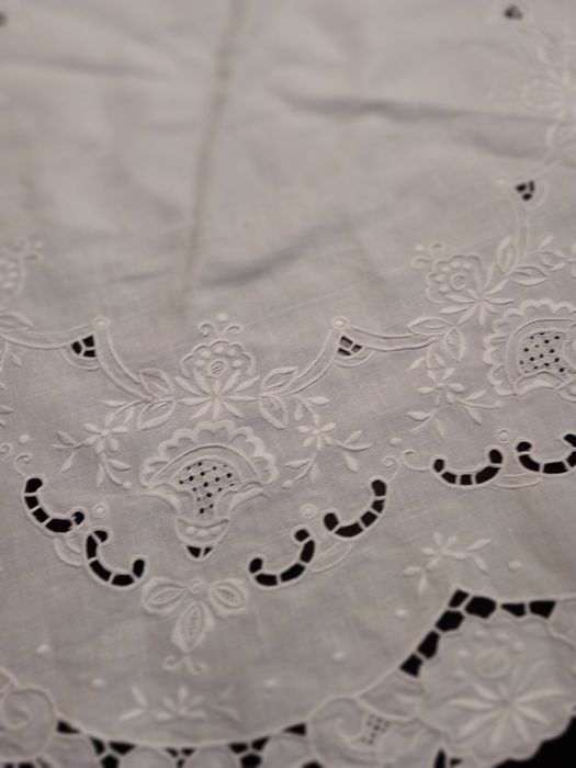 Toalha pequena de linho branca