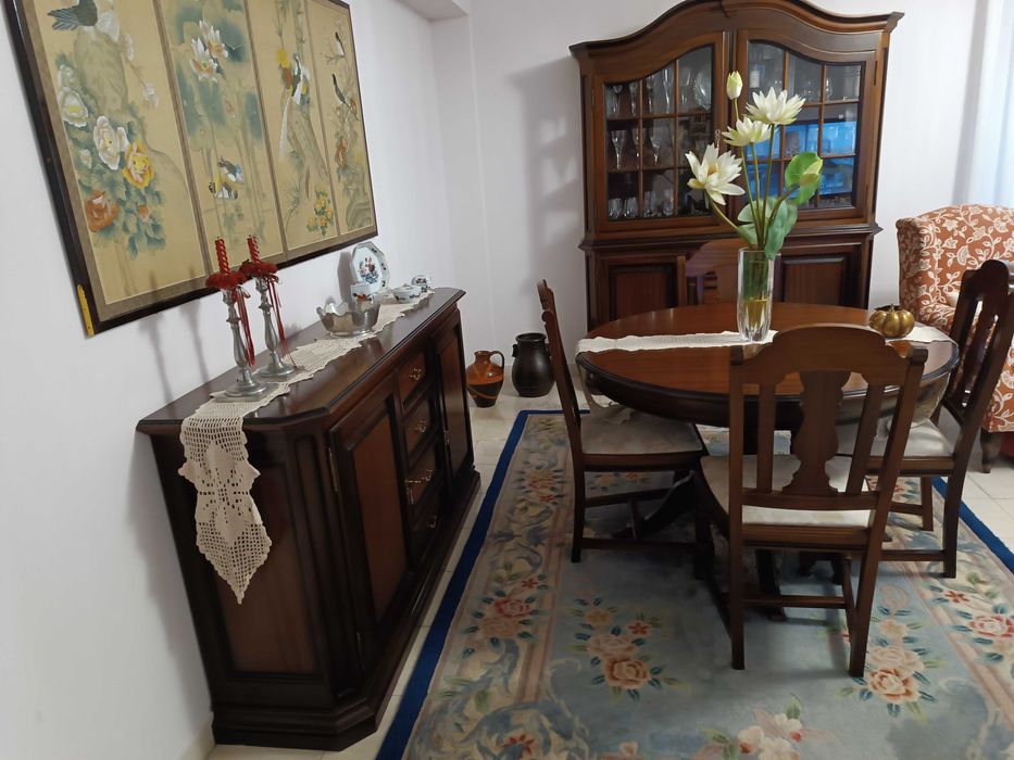 Vende-se mobília de sala de jantar