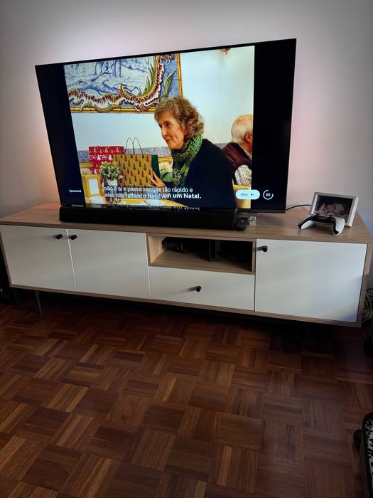 Philips LED Android TV 4K UHD + SOUNDBAR