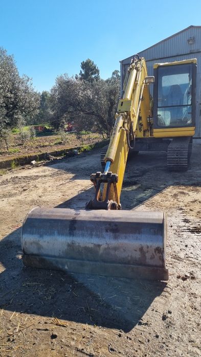 Giratória Komatsu PC 60-7 Avance