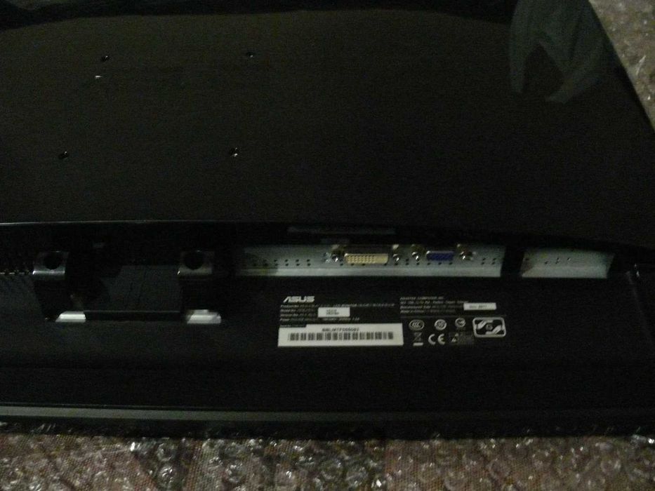 Монитор ASUS 27 дюймов-экран 16*9 (НОВЫЙ)