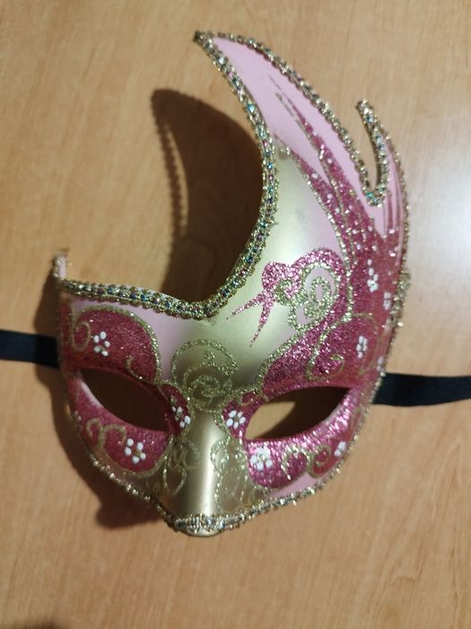 Sprzedam maskę karnawałową