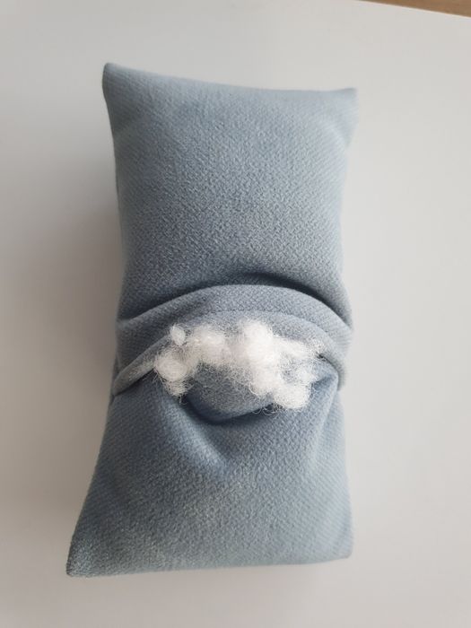 Poduszeczka-ekspozytor na bransoletki