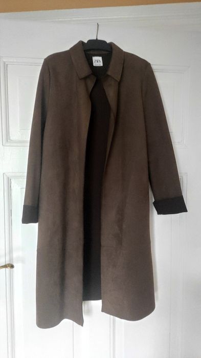 Płaszcz Zara, jak zamsz.