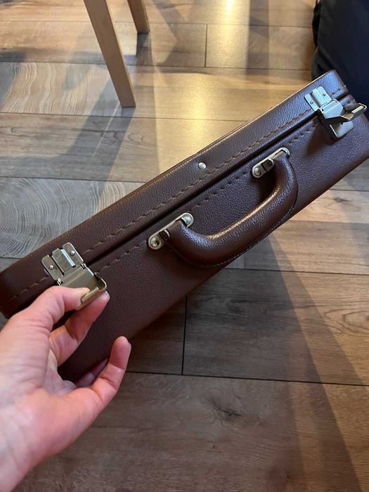 Stara walizka PRL z zamkiem i kluczykiem sprawna