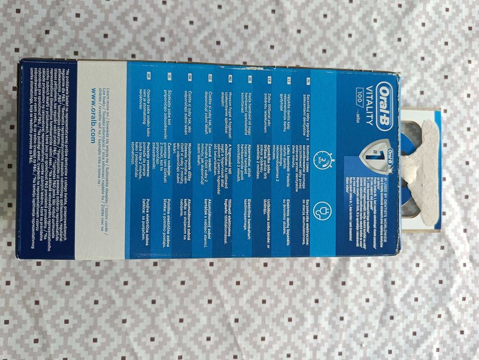 Szczoteczka elektryczna Oral B Vitality 100 Braun