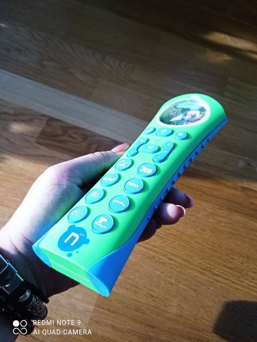 Dziecięcy pilot do telewizora dekodera N
