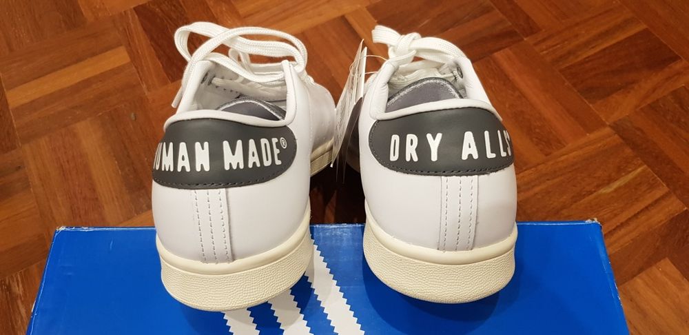 Adidas Stan Smith, Size 43 1/3, Authentic and Brand New64298020861698123