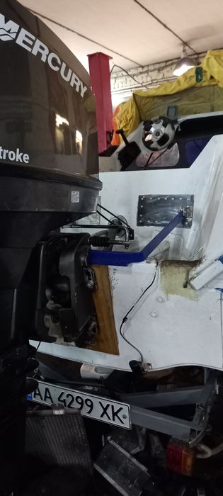 Катер "Ладога"  с лафетом, двигатель