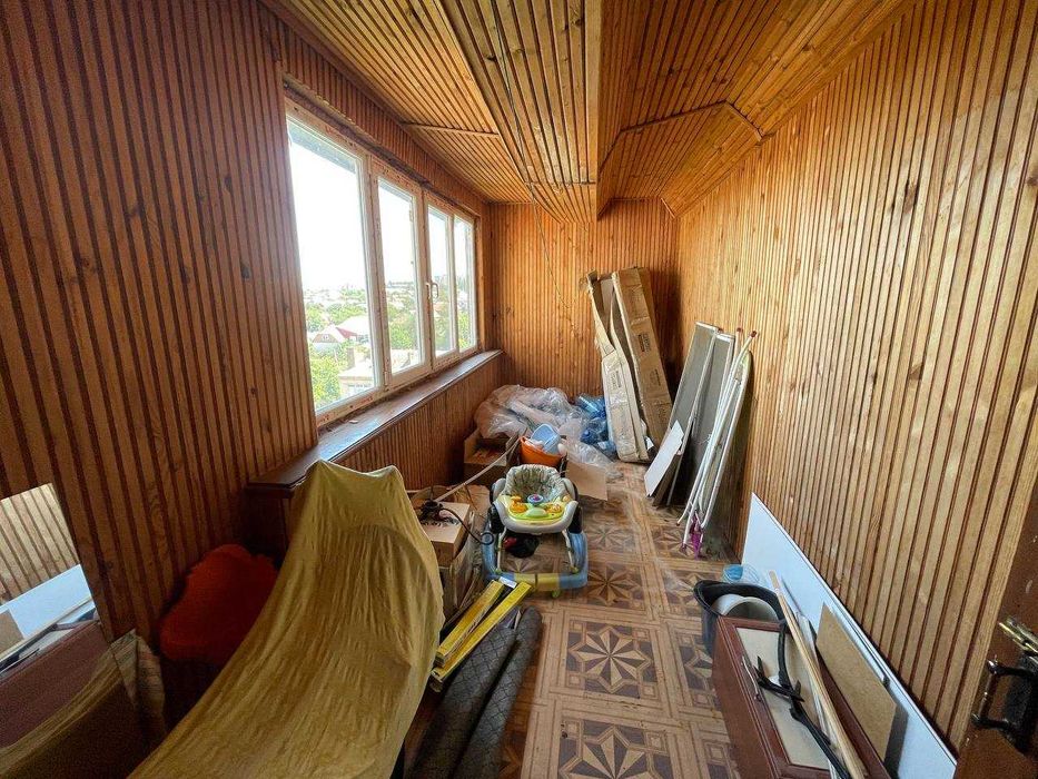 Продаж 3-х кімнатної квартири вул Квітнева