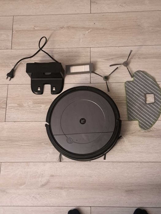 I robot roomba cobmo