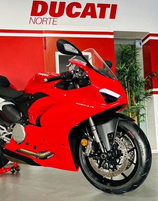 Ducati Panigale V2 V2 Red