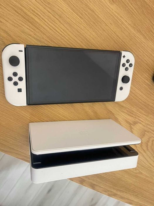 Продам Nintendo Switch