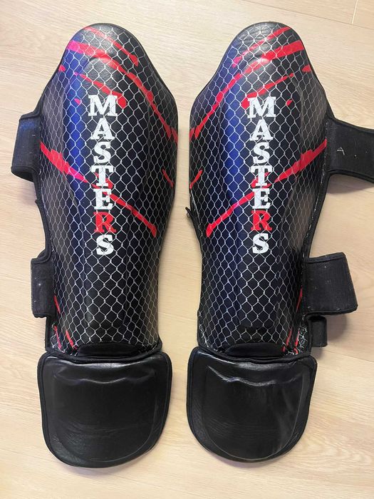 Nagolenniki, ochraniacze na piszczel, stope, kickboxing MASTERS L