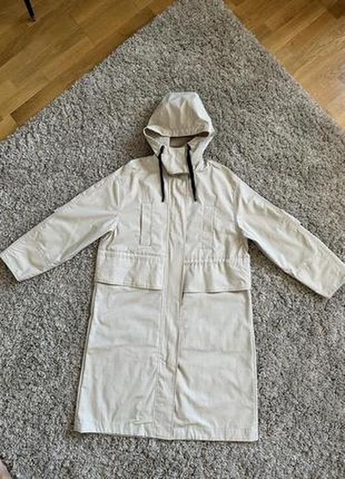 Весняний  плащ Massiimo Dutti