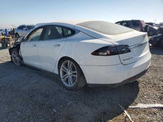 Розбірка Tesla Model S (2013), фара, капот, крило, бампер, двері