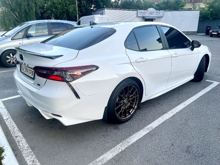 Toyota Camry SE 2023 Hybrid