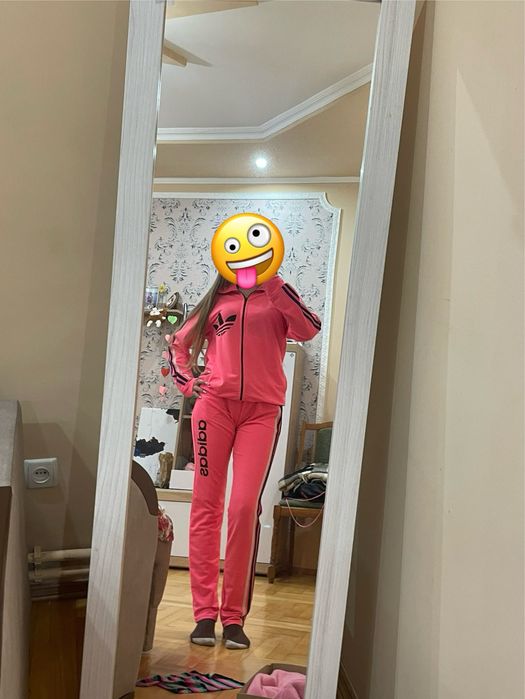 Спортивні костюми (дівчинка)