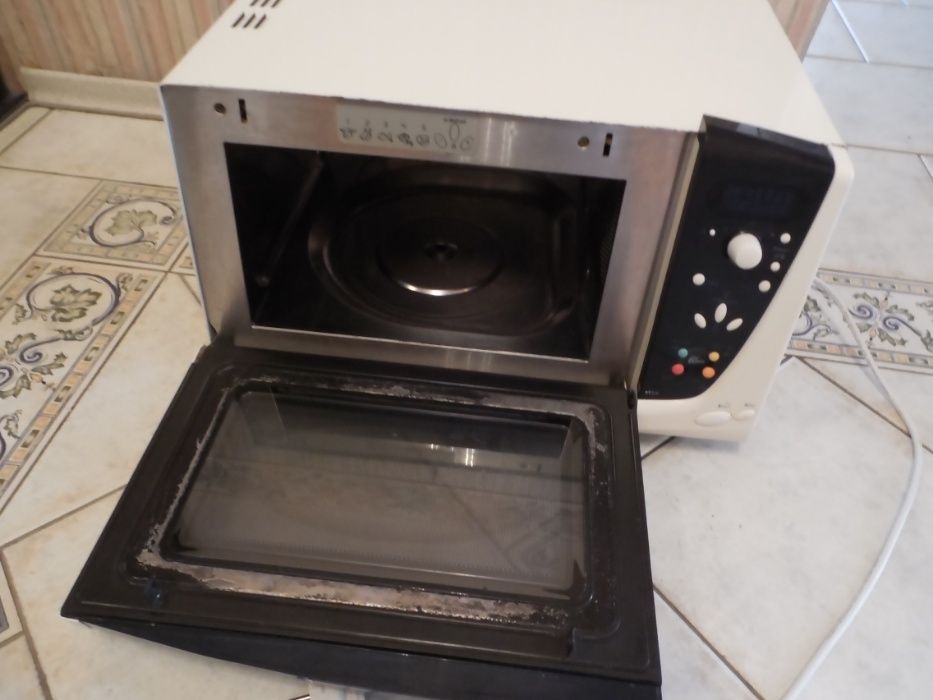 микроволновая печь WIRPOOL с грилем