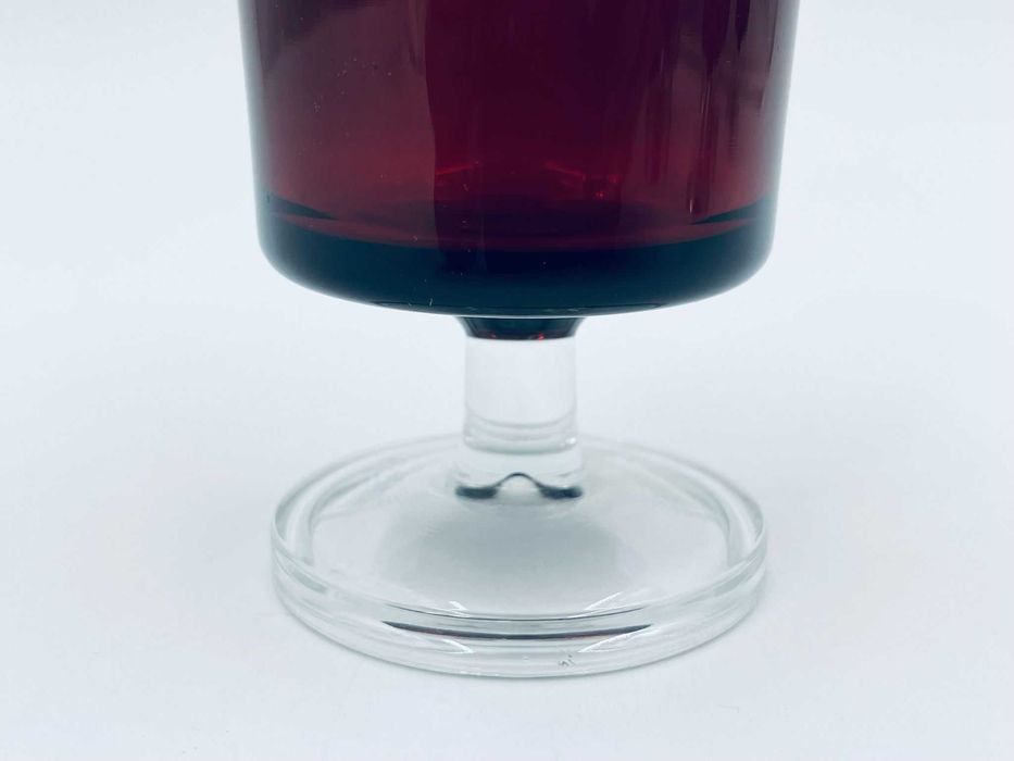 Kieliszek, Puchatek czerwony Luminarc lata 60/70-te