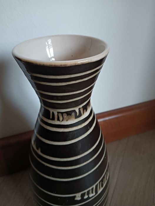 Wazon ceramiczny w pasy ciemny brąz 28cm Haldensleben