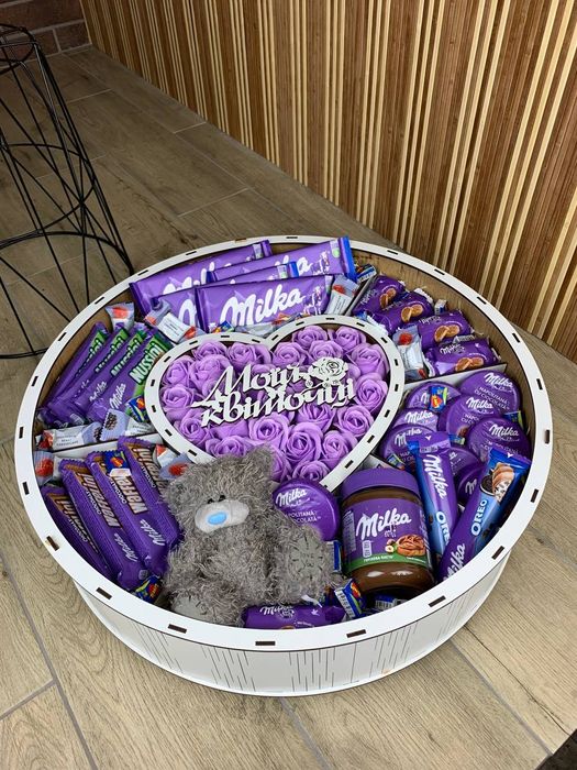 Солодкий подарунковий набір для жінки , ідеальний подарунок жінці