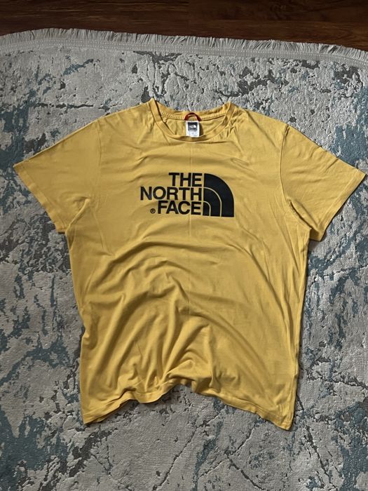 Футблока The North Face